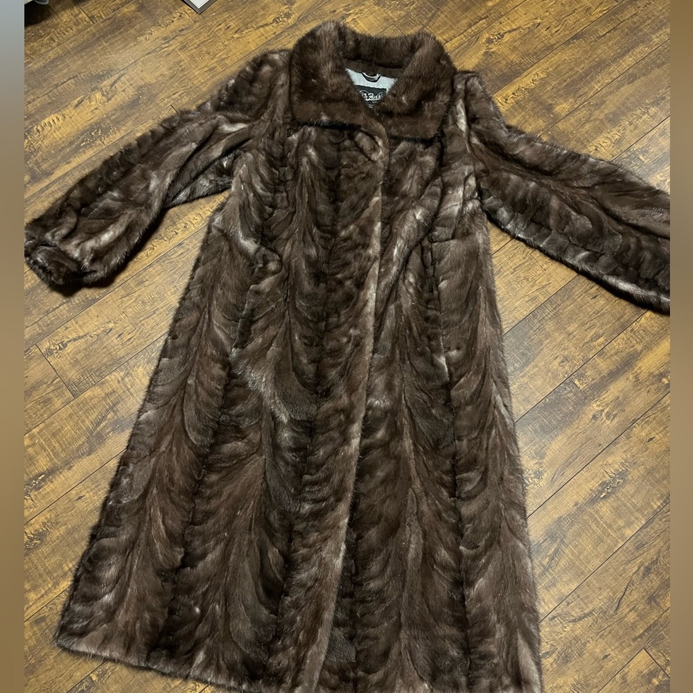 Gorgeous Mink Fur Coat Vintage Scotia Furs